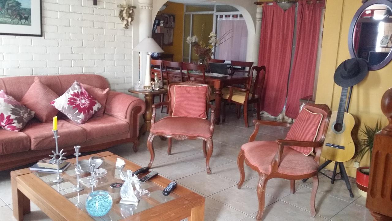 Homestay Икике Екстериор снимка