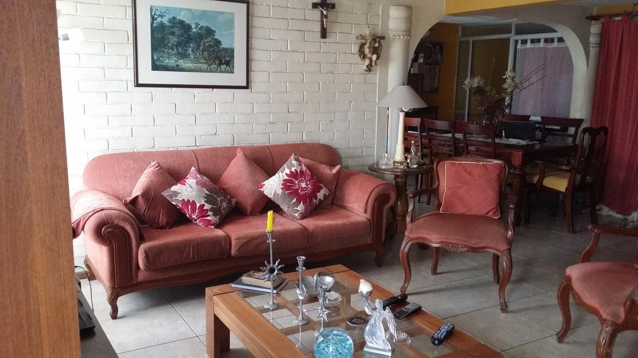 Homestay Икике Екстериор снимка
